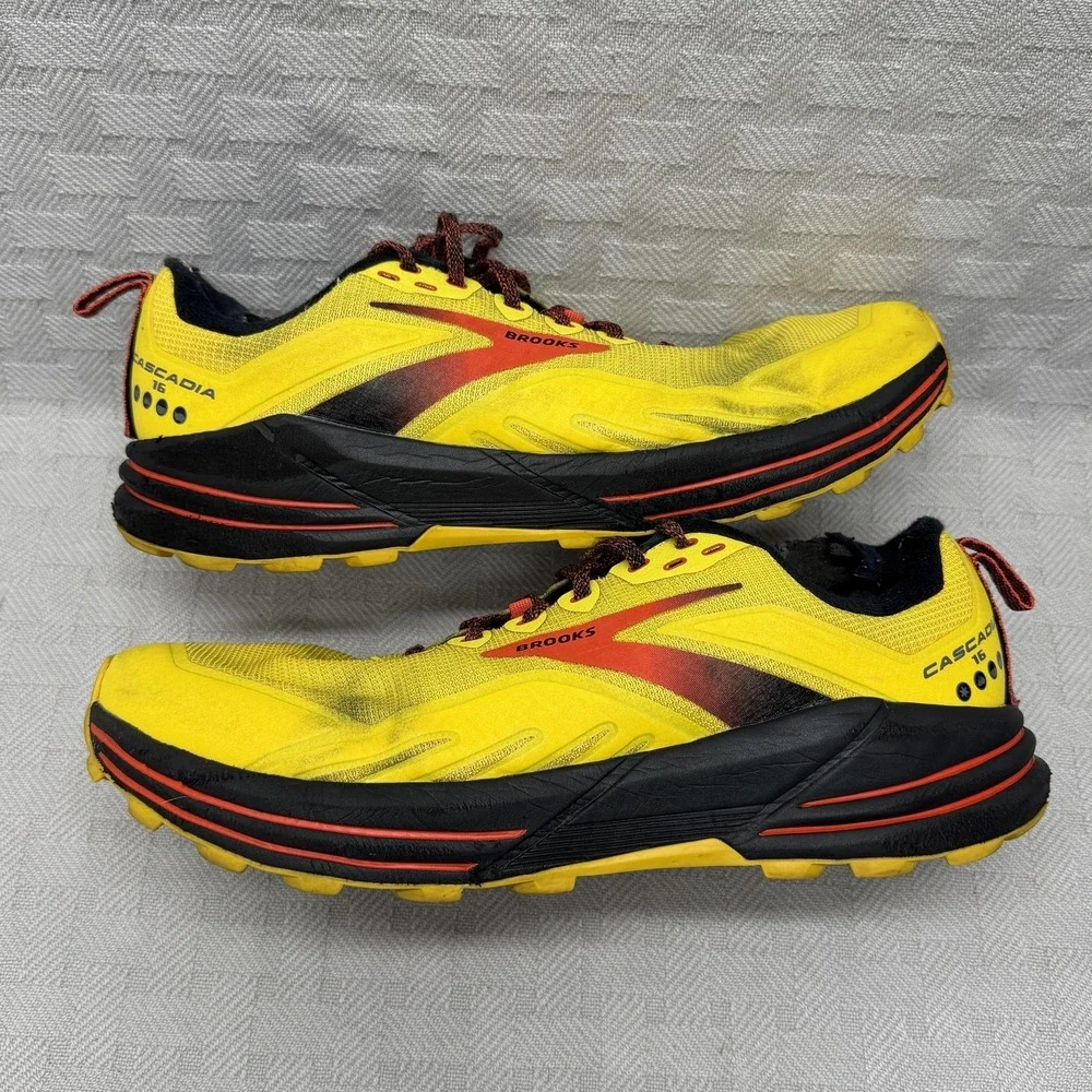 Brooks Cascadia‎ 16 Shoes Mens Size 11.5 Yellow Trail Running Sneakers 2021